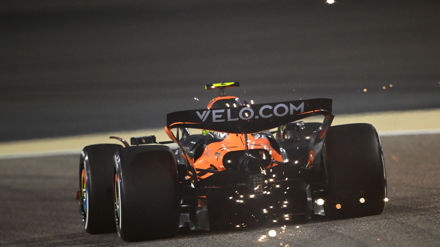 Bahrein GP Free Practice McLaren Alonso Sainz
