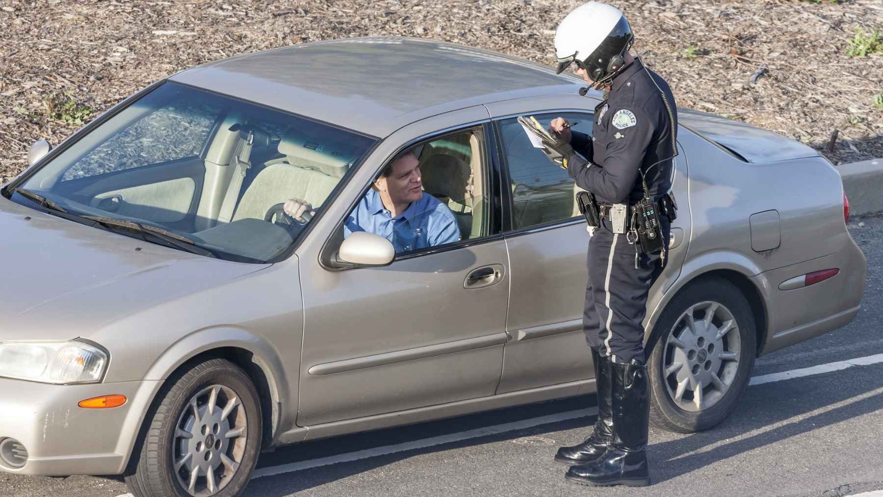 Distracting dirving rule California