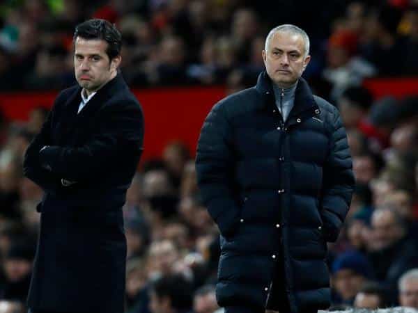 Marco Silva y Mourinho durante un enfrentamiento la pasada campaña entre Hull y United