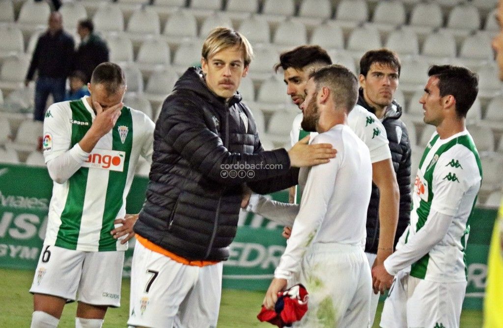 Una imagen que resumen el pesar blanquiverde | Imagen: Córdoba CF