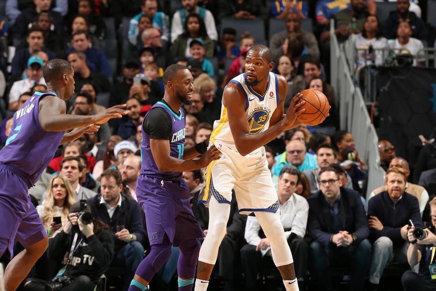 Foto principal: Kent Smith/NBAE via Getty Images