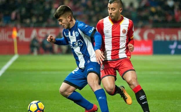 Martín frente al Girona. Vía Deportivo Alavés