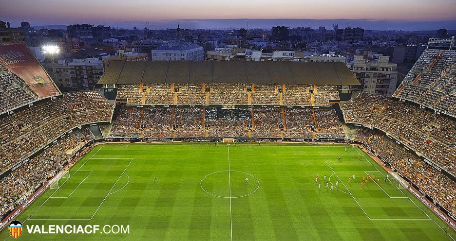 17.08.2014, Valencia, Spain. Cobertura Trofeo Naranja y presentación del Valencia CF, Estadio de Futbol Mestalla, Valencia