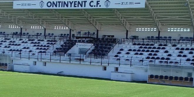 Estadio: El Clariano (1951)
3000 espectadores.
Terreno: 103x67.
Imagen Golsmedia