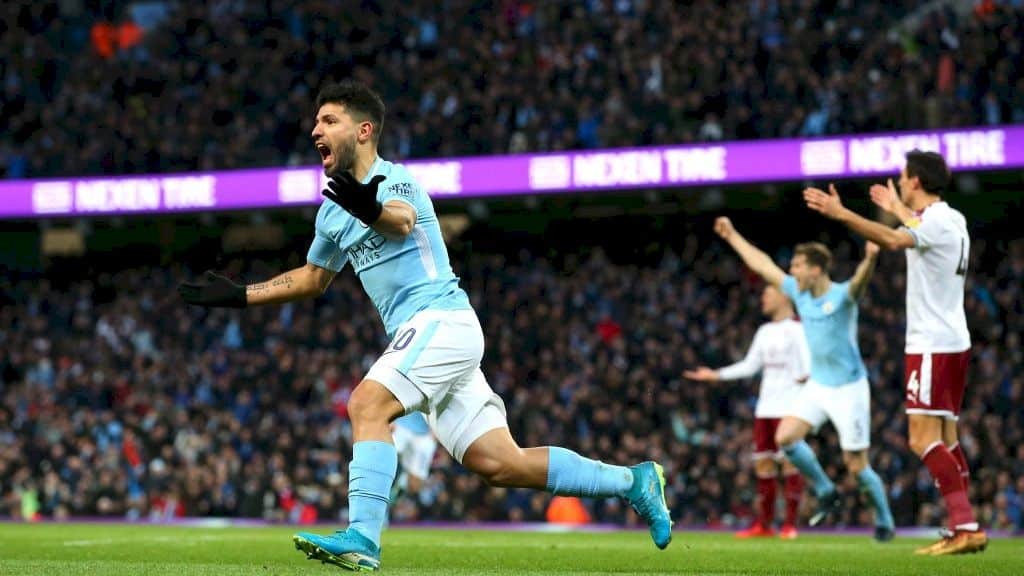 Agüero celebrando el 1er gol/ Fuente: www.mancity.com