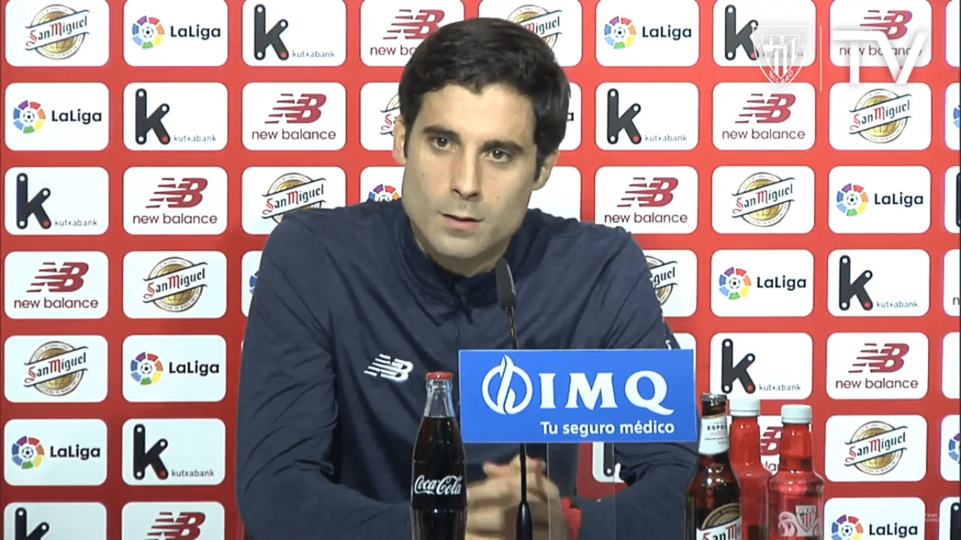 Xabier Etxeita en rueda de prensa / youtube.com