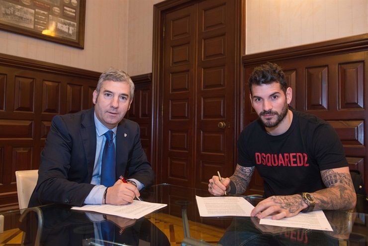 Iago Herrerín y Josu Urrutia / Athletic Club