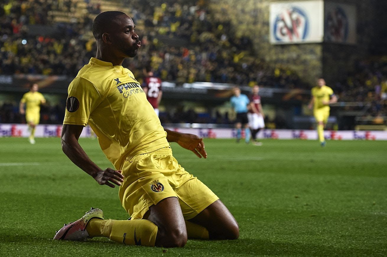 Bakambu celebra un tanto / Foto: villarrealcf.es