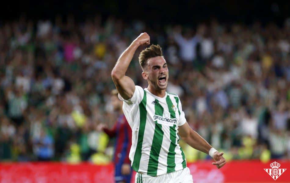 Fabián celebrando un gol / Real Betis Balompié