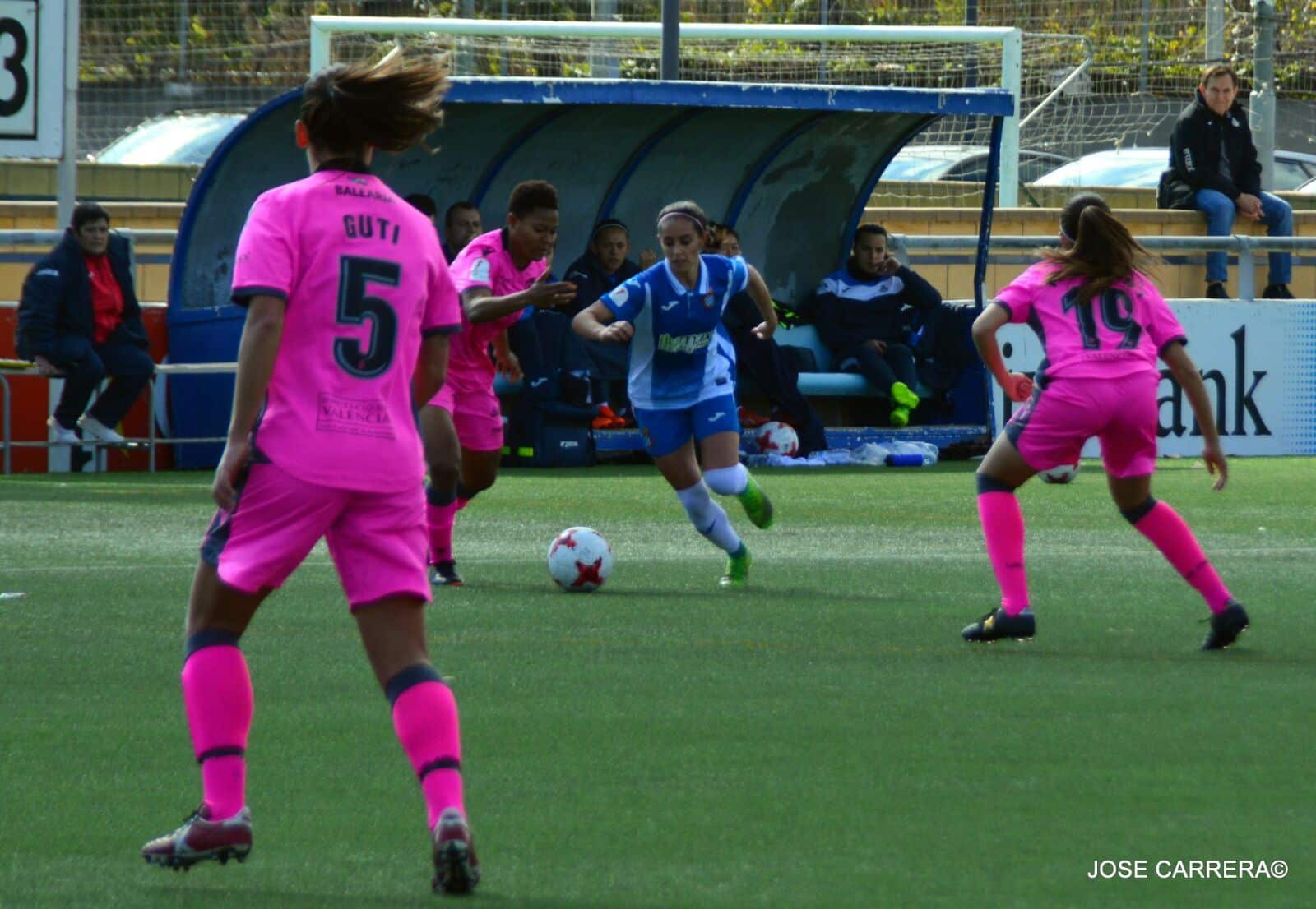 Imagen del partido de hoy que enfrentó al Espanyol contra el Levante UD. | José Carrera.