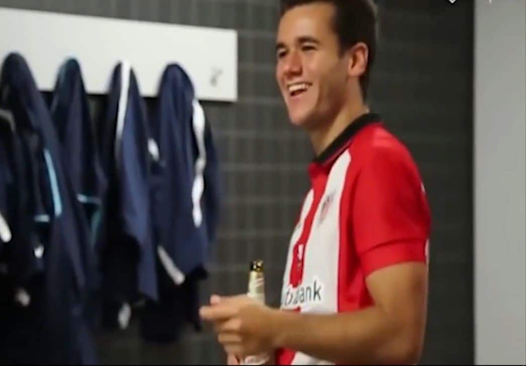 Aketxe celebrando la Supercopa. Imagen vía Youtube