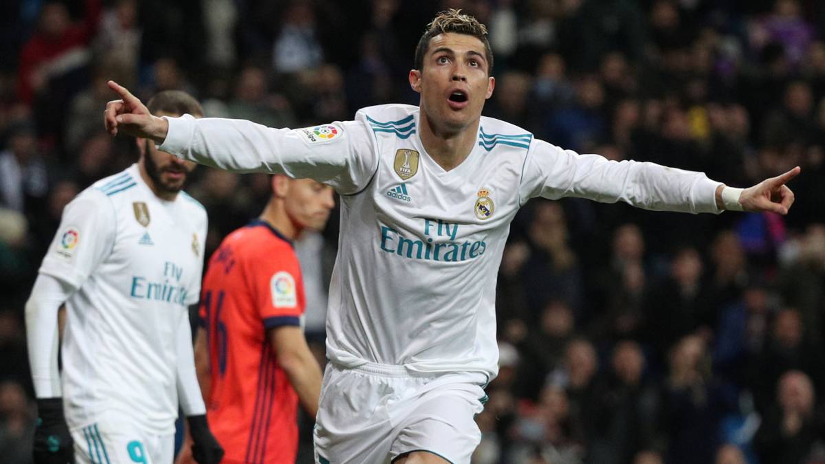 El trigoleador de la noche celebra su segundo tanto Fuente vía: as