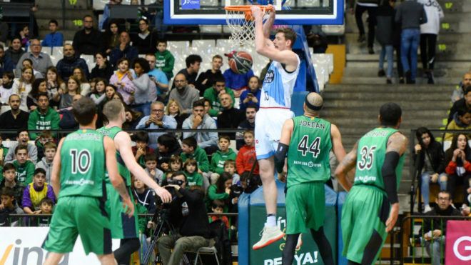 Victoria de infarto del Obradoiro que complica las cosas al Joventut