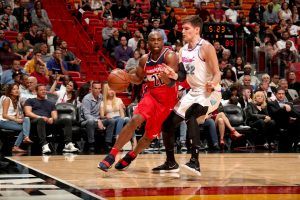 Duro correctivo de Miami Heat ante unos impotentes Washington Wizards