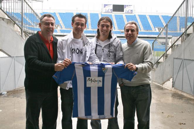 Nacho Peréz Frías, junto a sus hijos y hermano Juan Carlos. Foto el Desmarque Málaga.