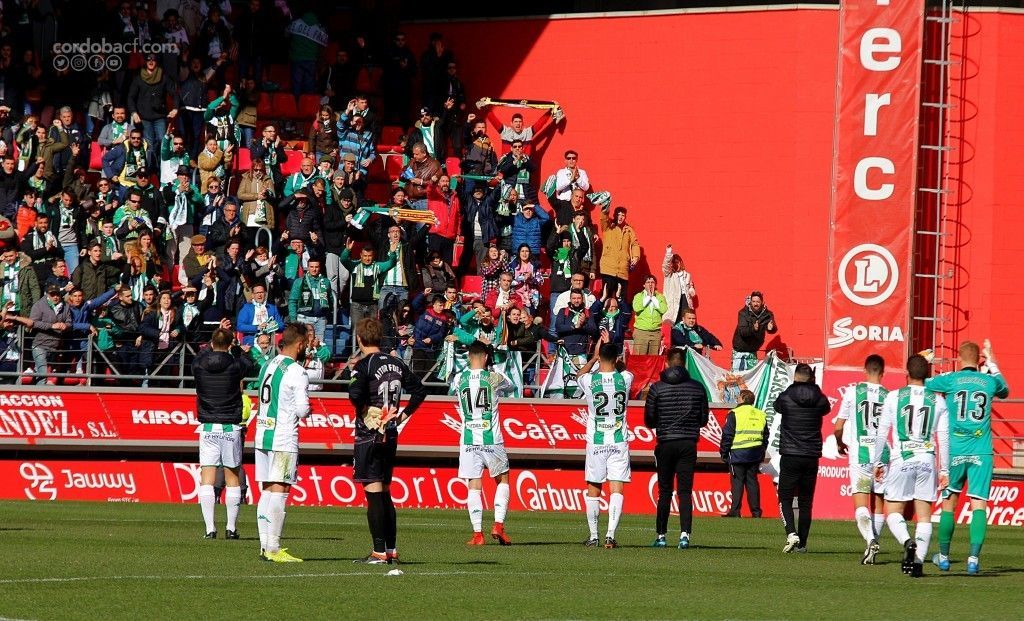 La plantilla agradece a la afición su apoyo frente al Numancia | Imagen: Córdoba CF