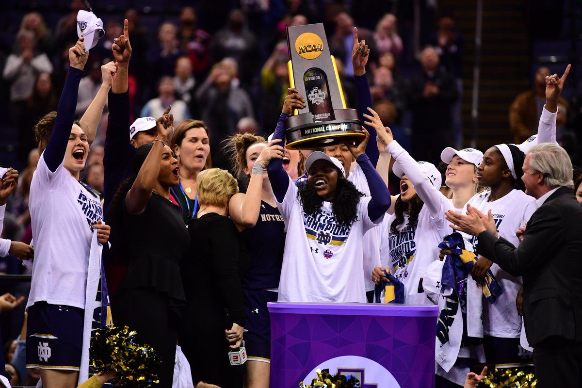 Notre Dame se corona campeón tras 17 años (Foto: @ncaawbb)