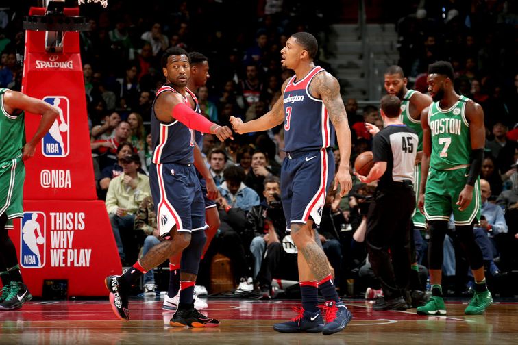 John Wall y Bradley Beal no dieron opción a unos mermados Boston Celtics. (Photo by Ned Dishman/NBAE via Getty Images)