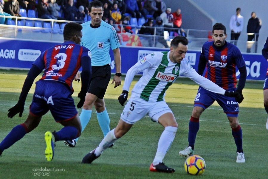 Aguza durante la jornada 17 en El Alcoraz | Imagen: Córdoba CF