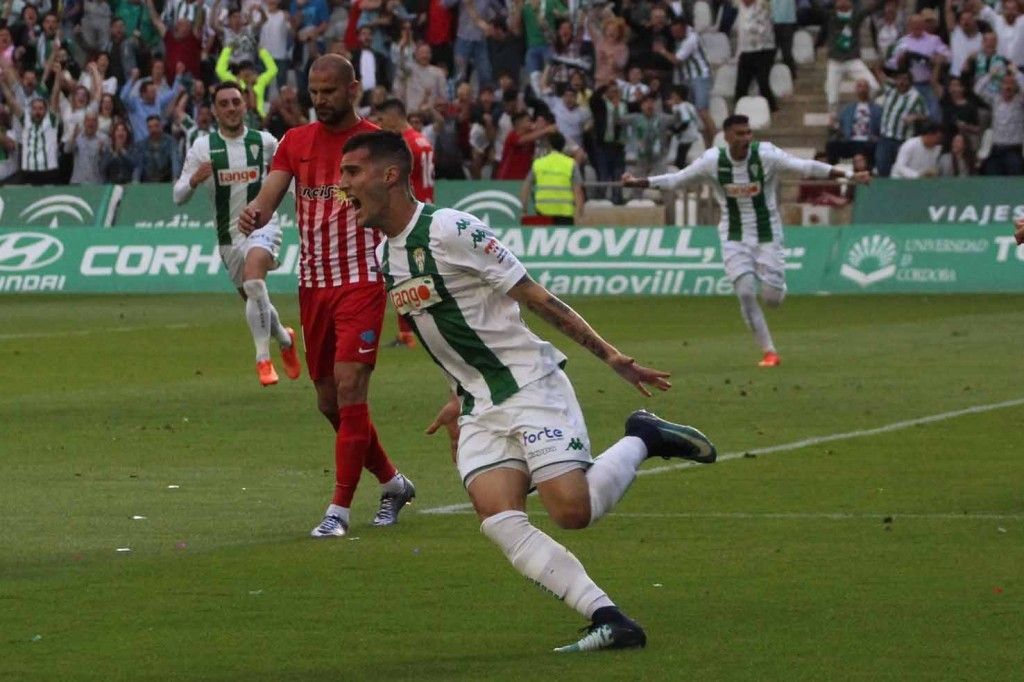 Sergi Guardiola celebra el primer gol frente al Almería | Imagen: Córdoba CF