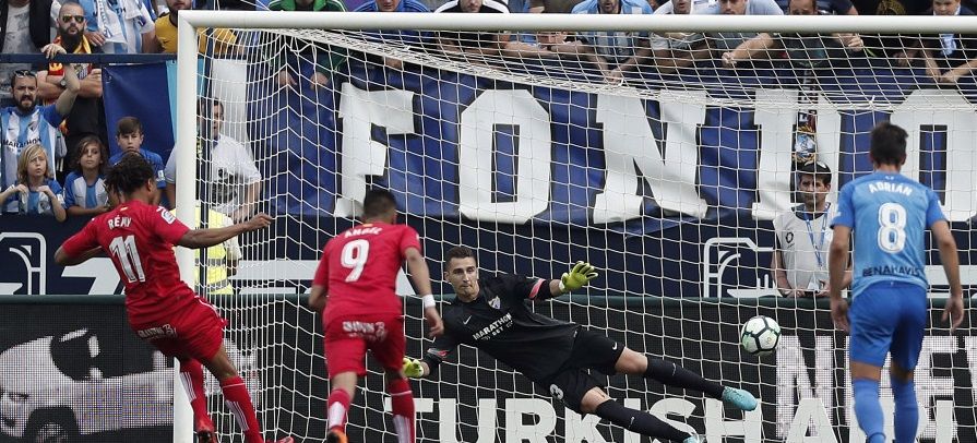 Rémy en el momento en el que ejecuta el penalti del 0-1. Fuente: La liga
