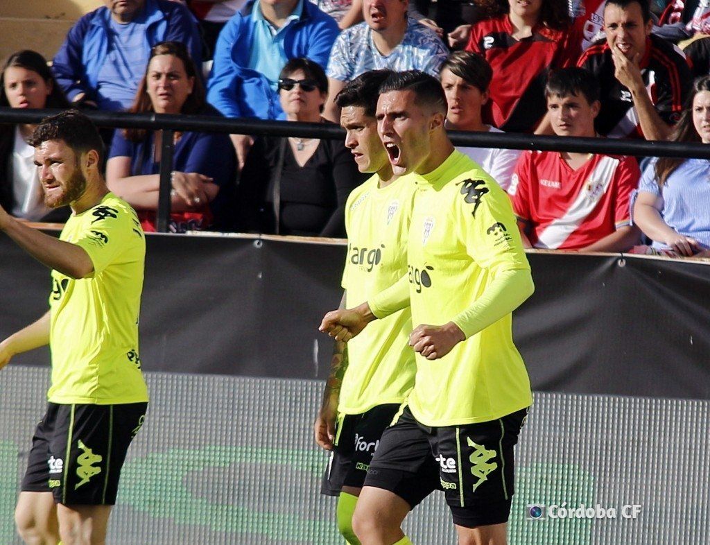 Sergi Guardiola celebrando el gol contra el Rayo Vallecano. Foto vía Córdoba CF