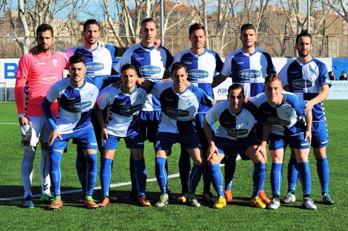 once del CD Ebro en su estadio del Carmen.