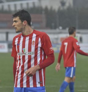 Claudio e Isma Cerro en el partido frente al Caudal