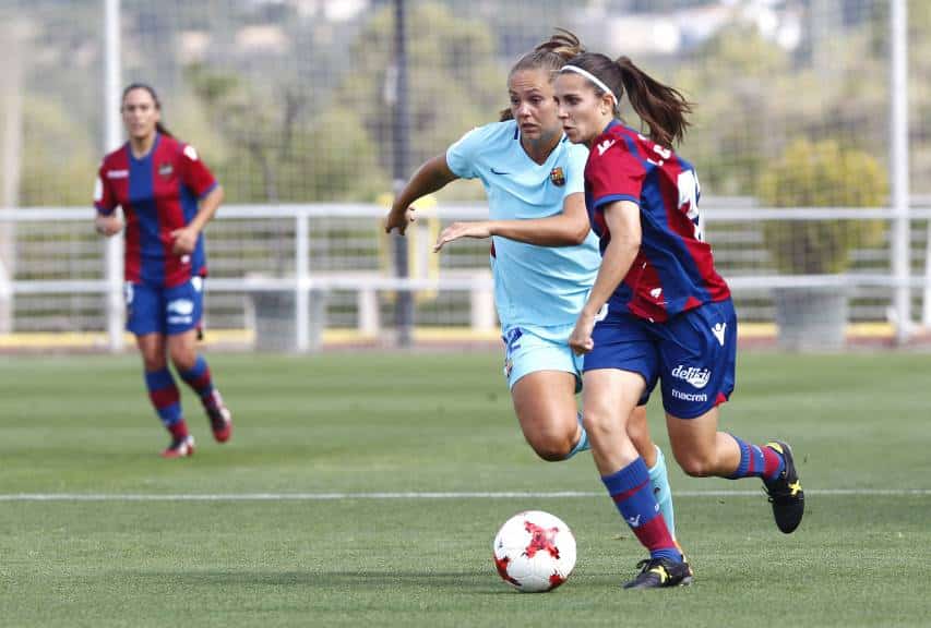 Un instante del encuentro disputado ayer en Buñol. Fuente: Levante UD.