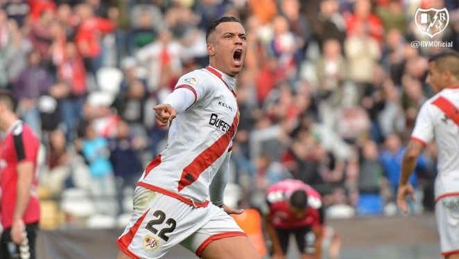 Raúl de Tomás celebra un gol con el Rayo Vallecano. Foto: Rayo Vallecano de Madrid SAD.