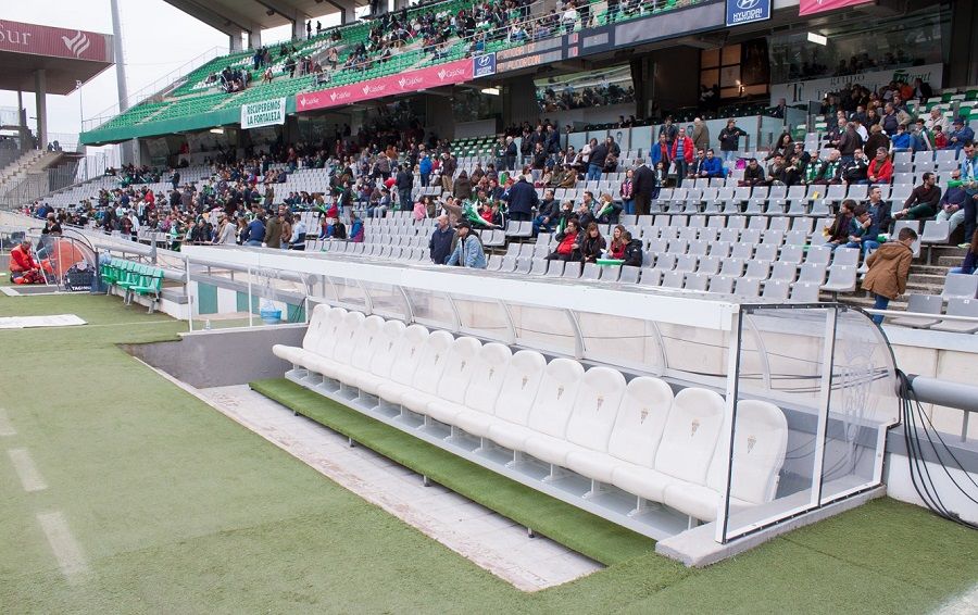 Banquillo blanquiverde | Imagen: Twitter