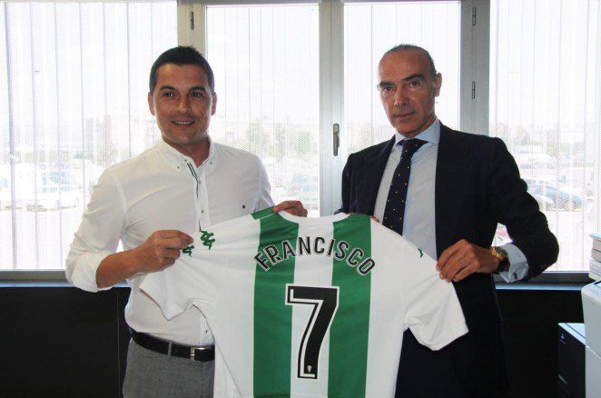 Francisco junto a Oliver en su presentación | Imagen: Córdoba CF