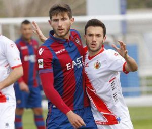 Káiser en un partido con el Atlético Levante