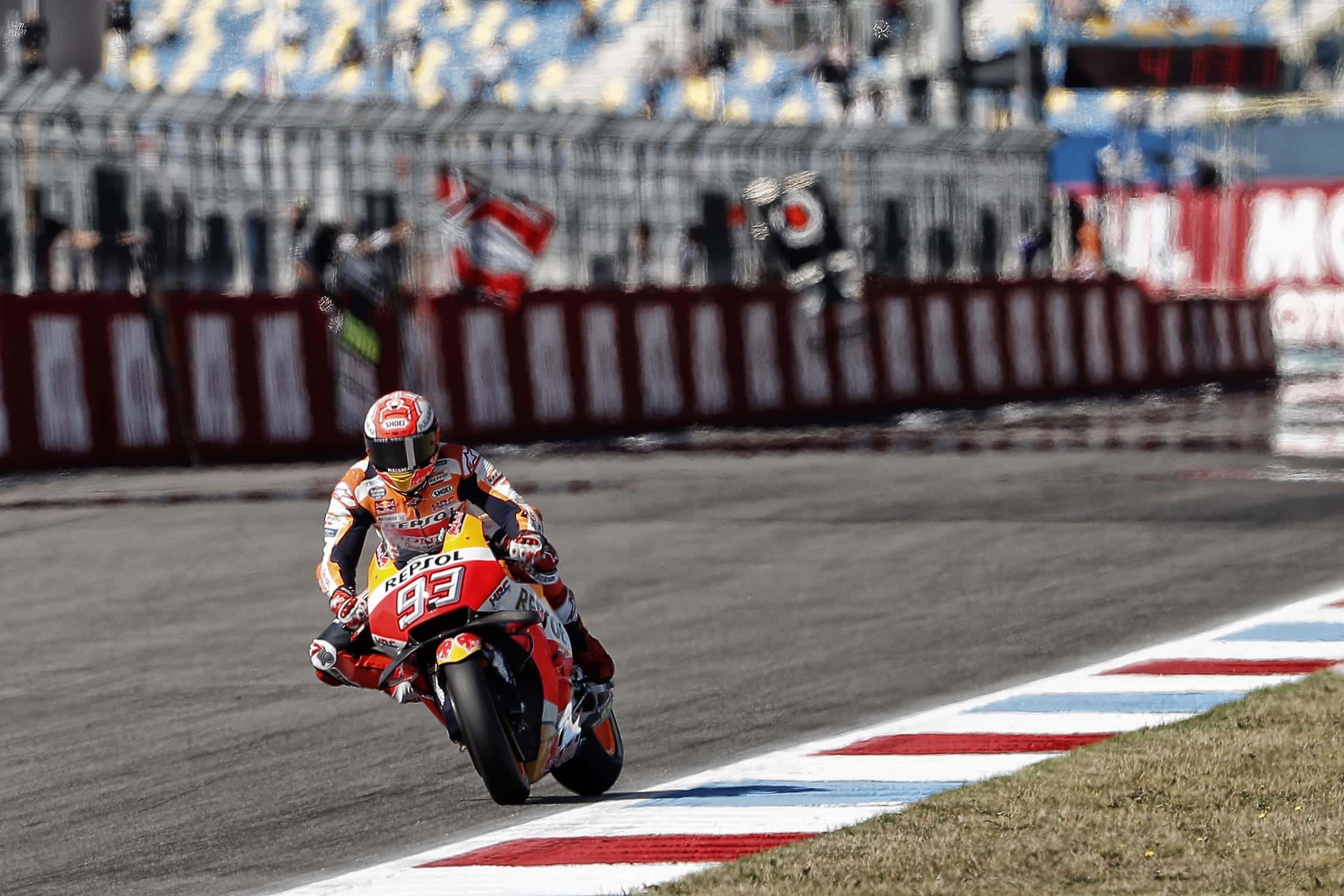 Vía motogp.com