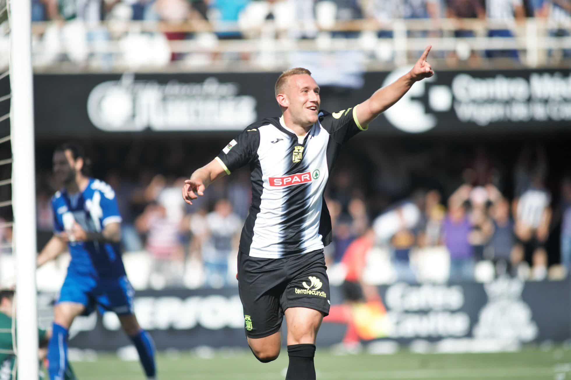 Aketxe celebra uno de sus goles | Imagen: FC Cartagena