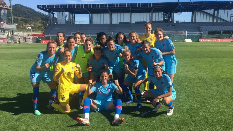 Las futbolistas del equipo colchonero celebrando su victoria. Fuente: Atlético de Madrid.