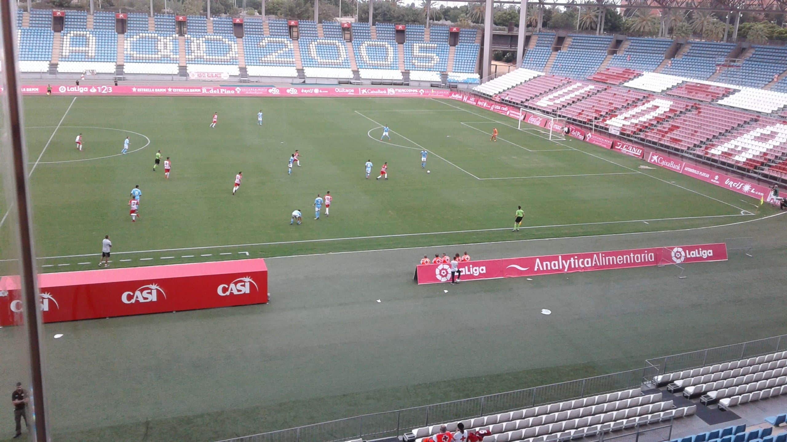 Una de las primeras acciones del UD Almería B-Real Balompédica Linense