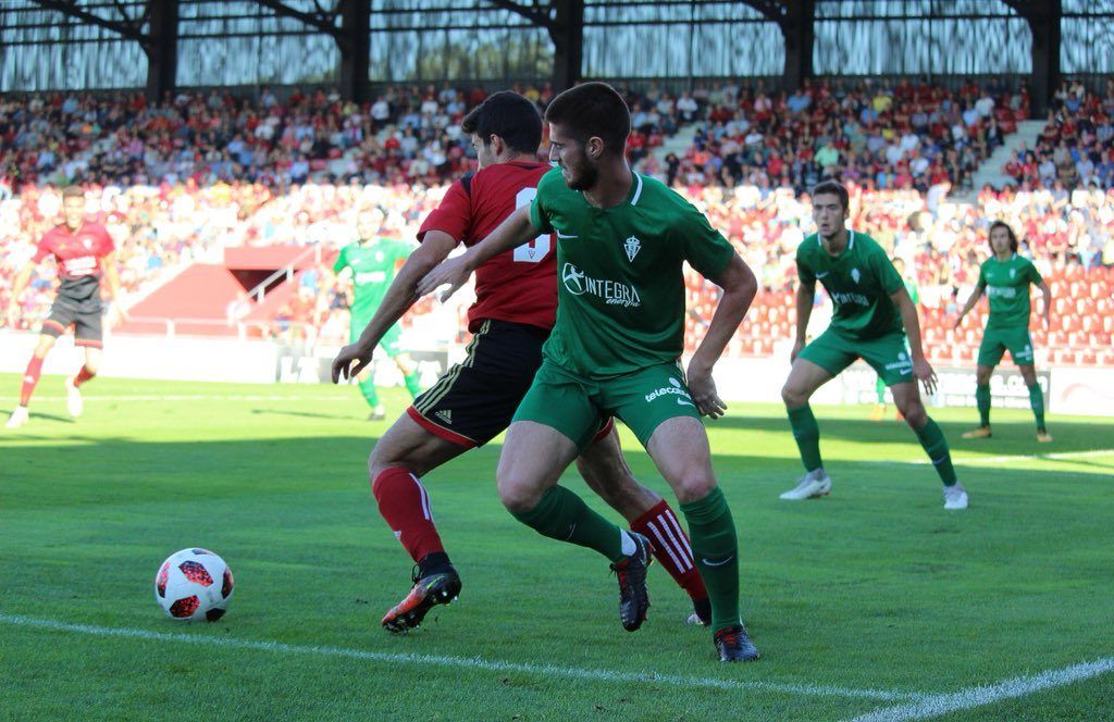 El Sporting 'B' sale vivo de Anduva