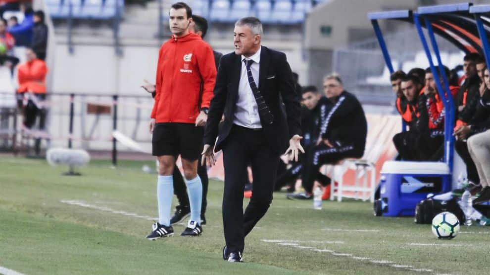 Lucas Alcaraz durante un partido con el Almería