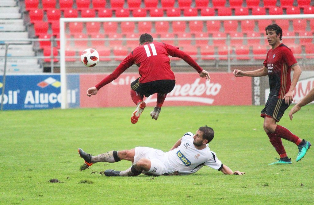 La remontada del Mirandés se queda a medias