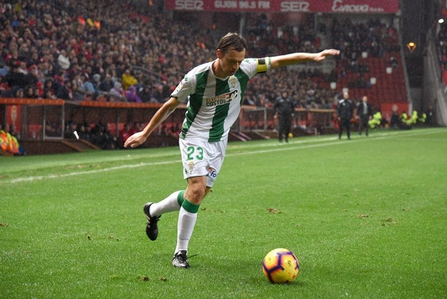 Javi Lara durante la visita a El Molinón | Imagen: Charo Tobajas (Córdoba CF)