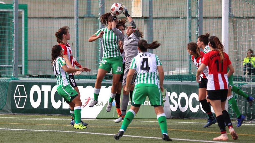 Ainhoa, guardameta del Athletic, protagonista en el partido de ayer. Fuente: web del Real Betis.