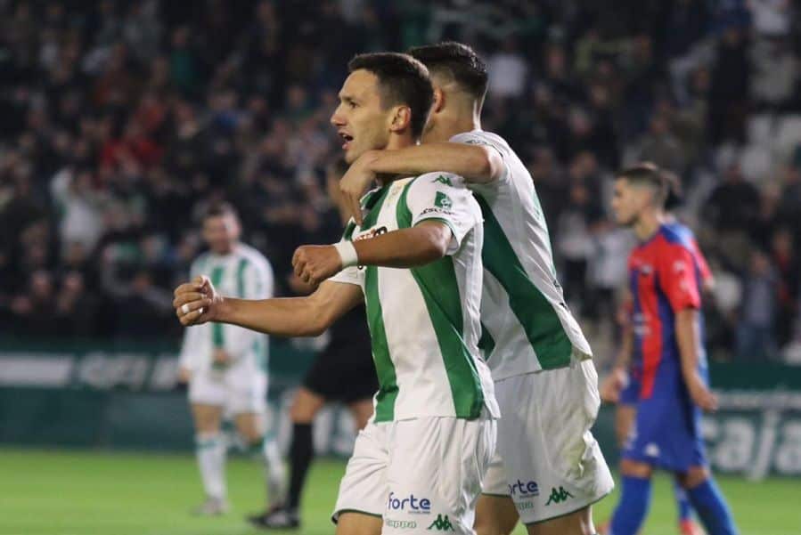 Jovanovic celebra uno de sus goles | Imagen: Charo Tobajas (Córdoba CF)