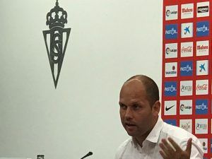 Jose Alberto en su presentación como entrenador del Sporting