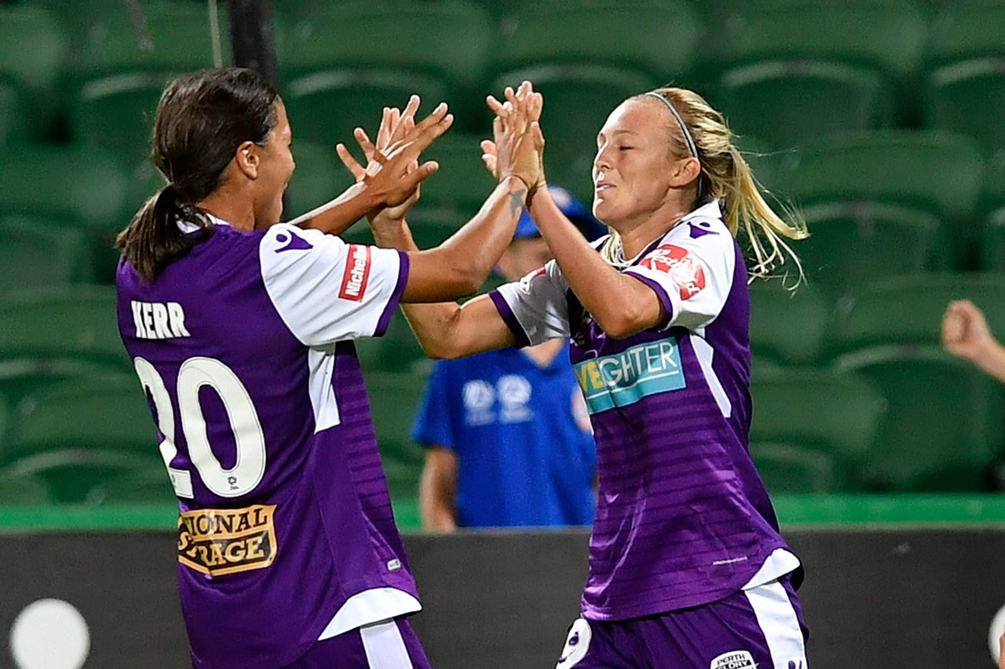 Rachel Hill y Sam Kerr, una dupla temible para cualquier defensa (foto: twitter @WLeague)