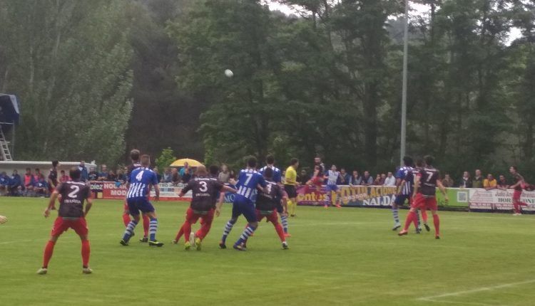 El Langreo superó las tres eliminatorias, pero en todas le tocó sufrir para superarlas