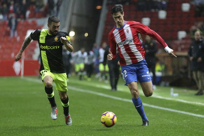 Pablo Pérez apunta a titular en el Anxo Carro