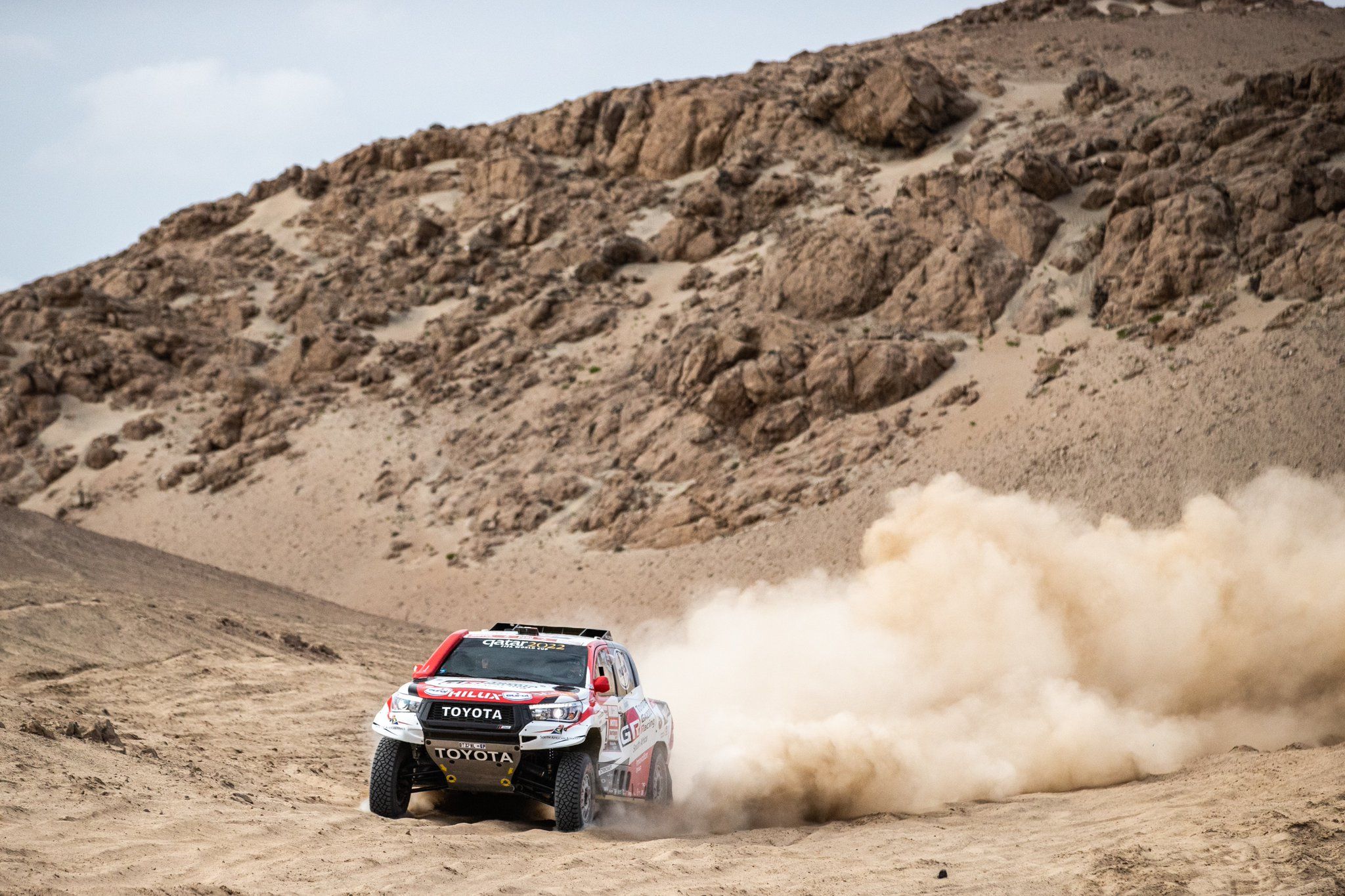 Toyota 301 conducido por Al-Attiyah. Cortesía: @dakar