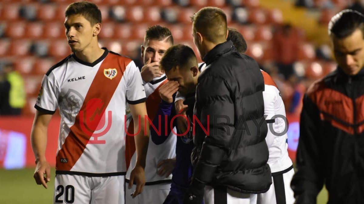 Fran, arropado por sus ex-compañeros | Fuente: @UnionRayo