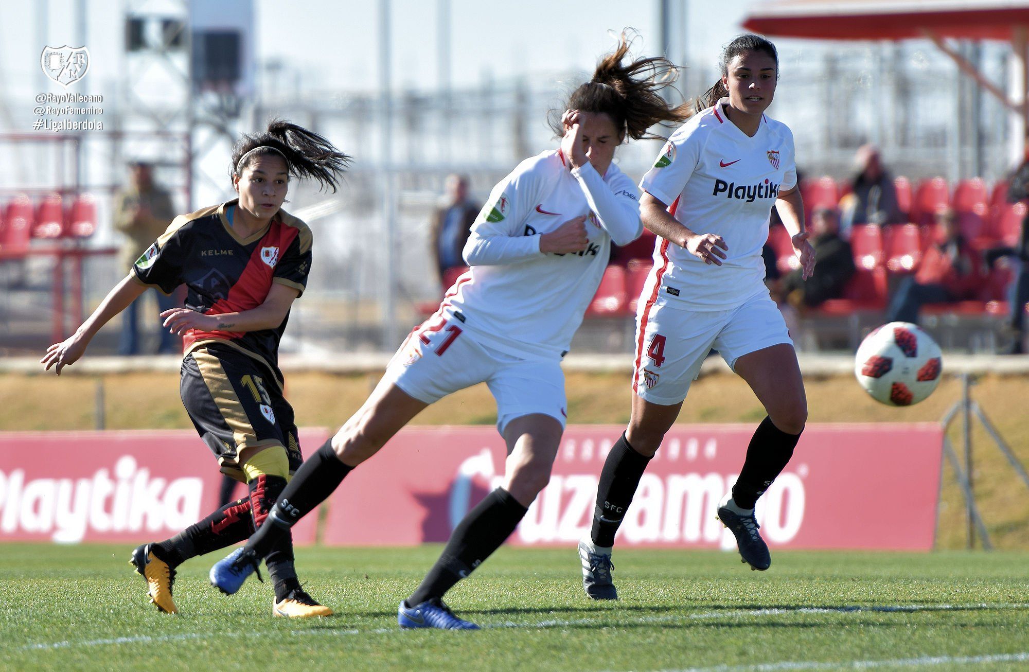Imagen: @RayoFemenino